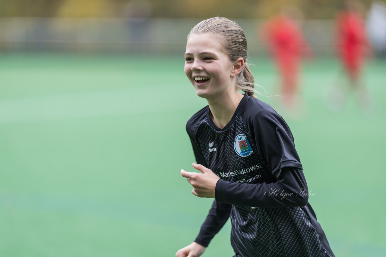 Bild 453 - wCJ VfL Pinneberg - Eimsbuettler TV : Ergebnis: 0:3